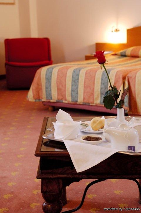 Kinissi Palace Thessaloniki Room photo